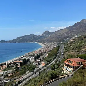 la-baia-delle-sirene-luxury-apartment.sicilyhotelsitaly.net/