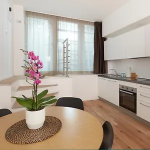 presty-apartments.it-lombardy.com/